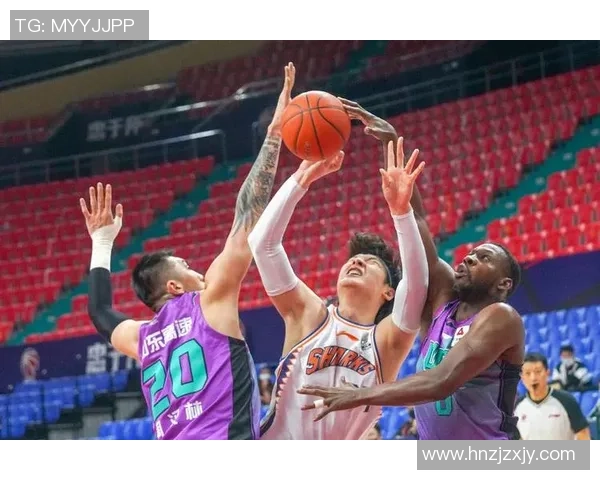 2016年CBA上海队对阵强敌的精彩对决回顾与分析